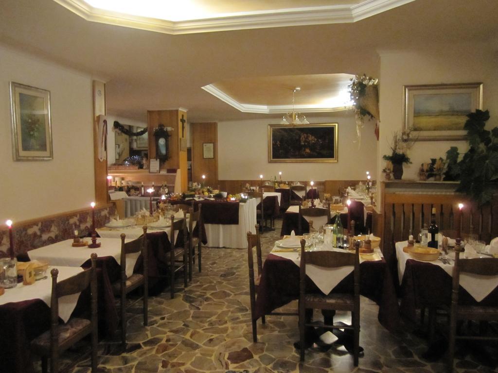Albergo Lucia Tesero Exterior foto